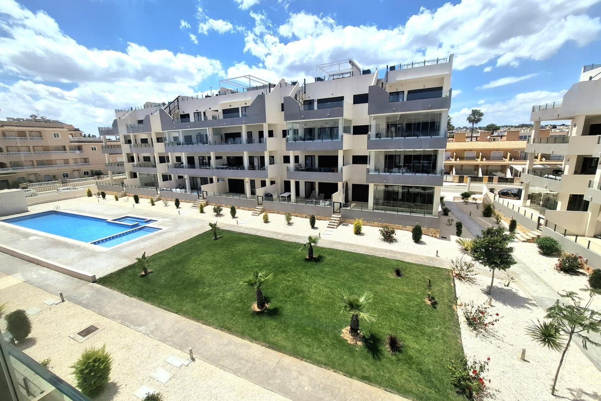 Revente - Appartement -
Orihuela Costa - Villamartín