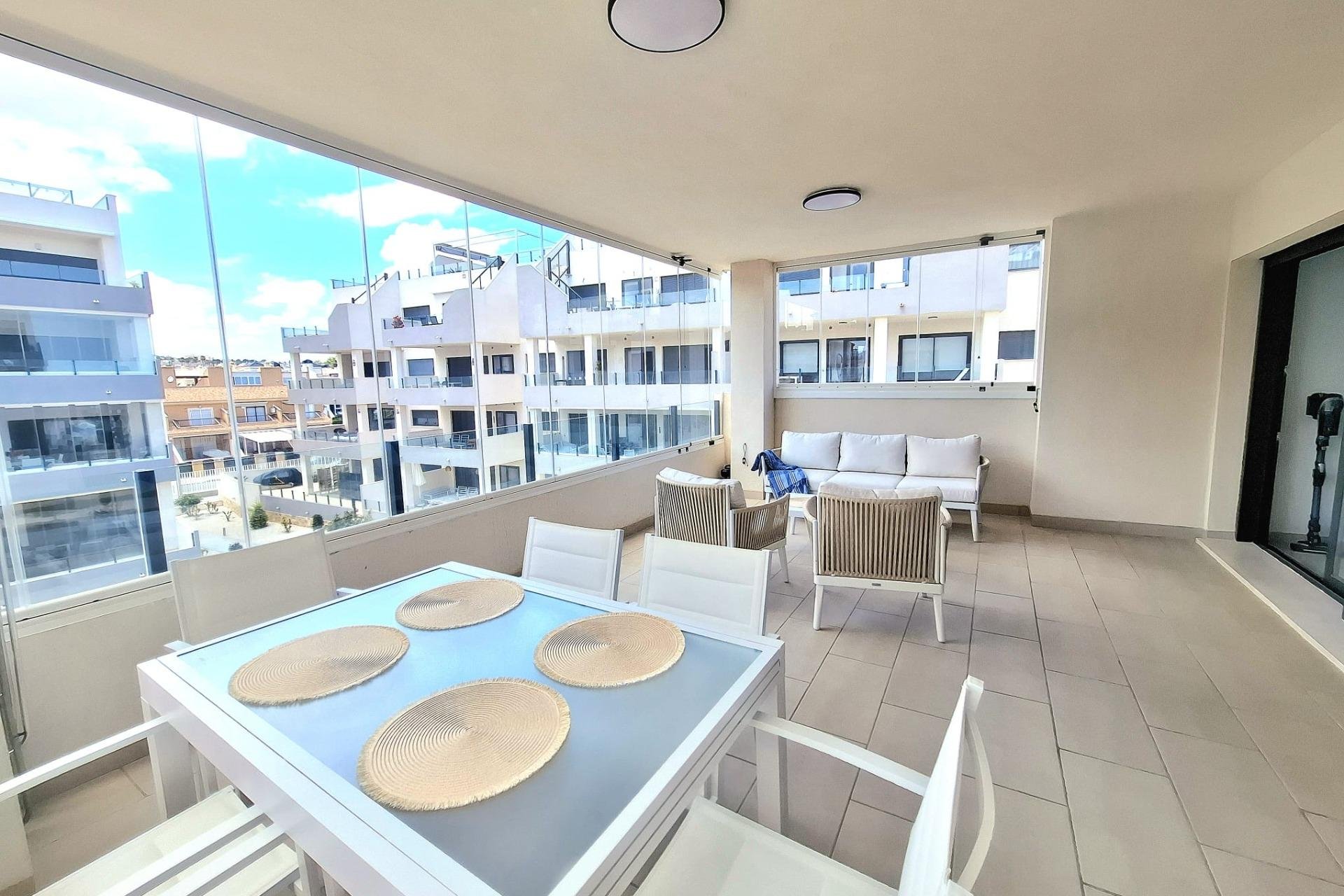 Revente - Appartement -
Orihuela Costa - Villamartín