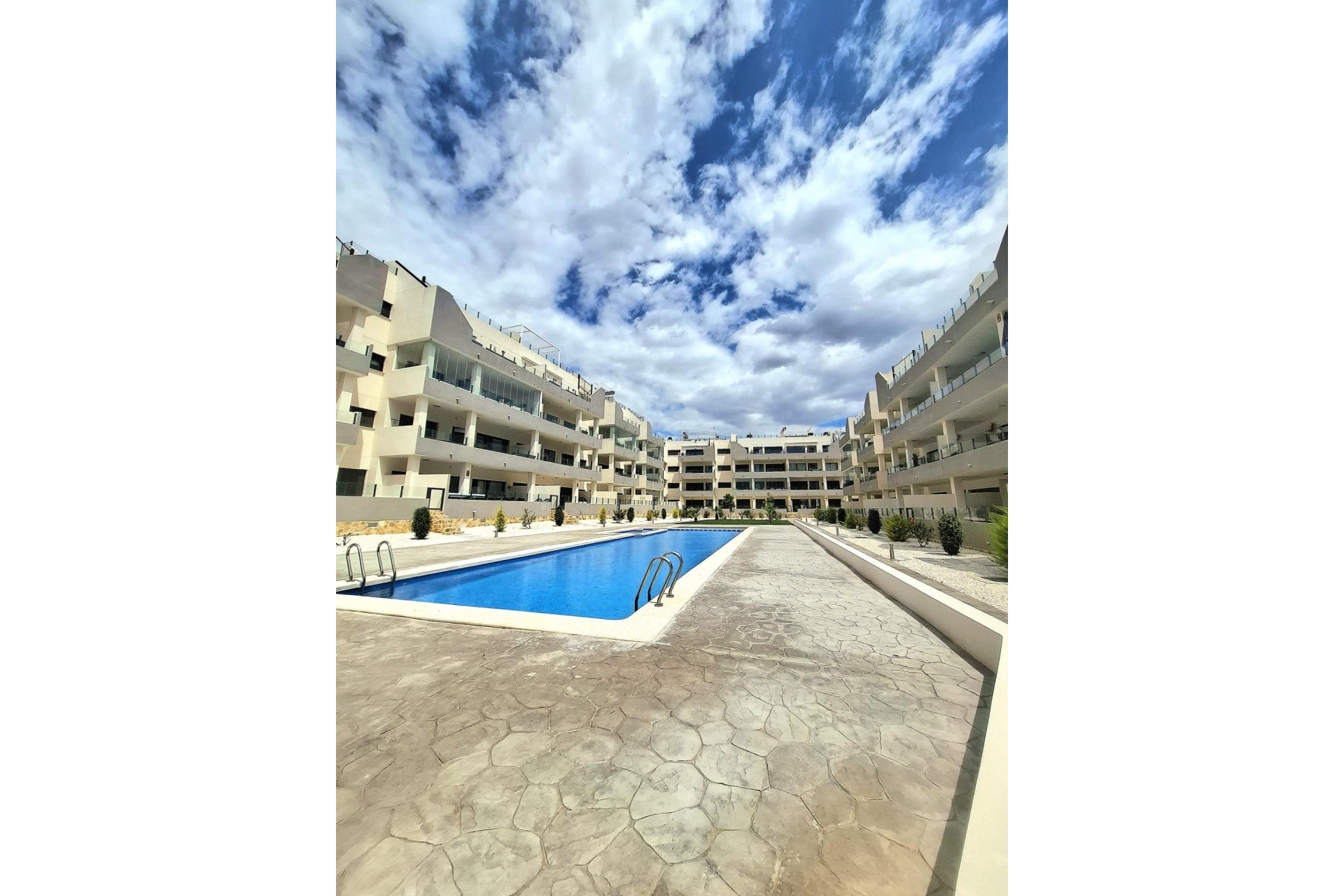 Revente - Appartement -
Orihuela Costa - Villamartín