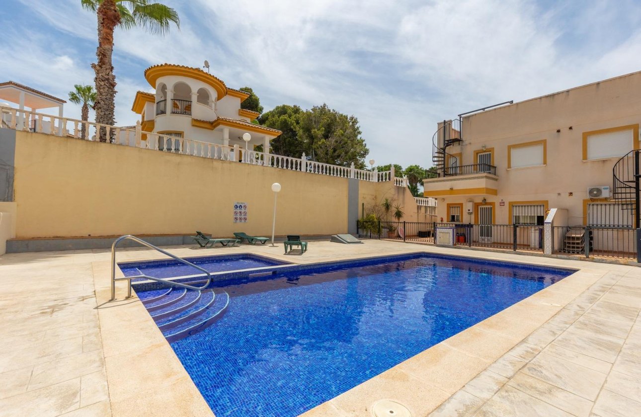 Revente - Appartement -
Orihuela Costa - Villamartín