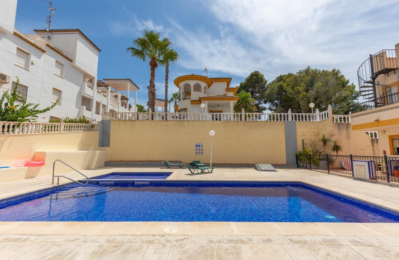 Revente - Appartement -
Orihuela Costa - Villamartín