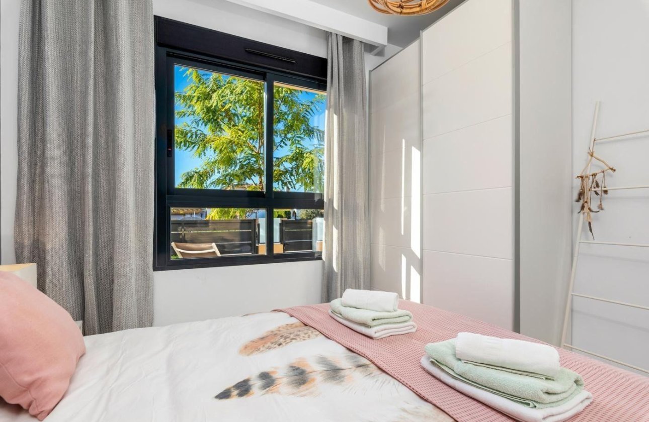 Revente - Appartement -
Pilar de la Horadada - Pueblo Latino