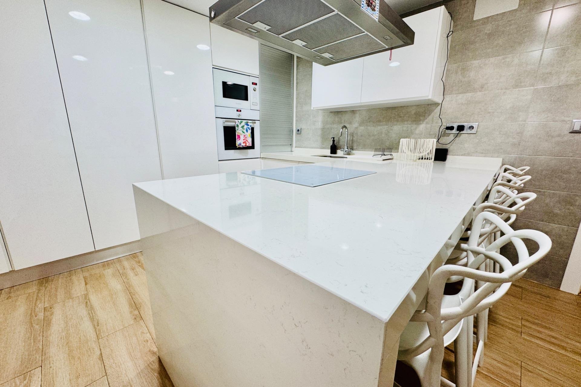 Revente - Appartement -
Pilar de la Horadada - Zona Pueblo