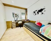 Revente - Appartement -
Pilar de la Horadada - Zona Pueblo