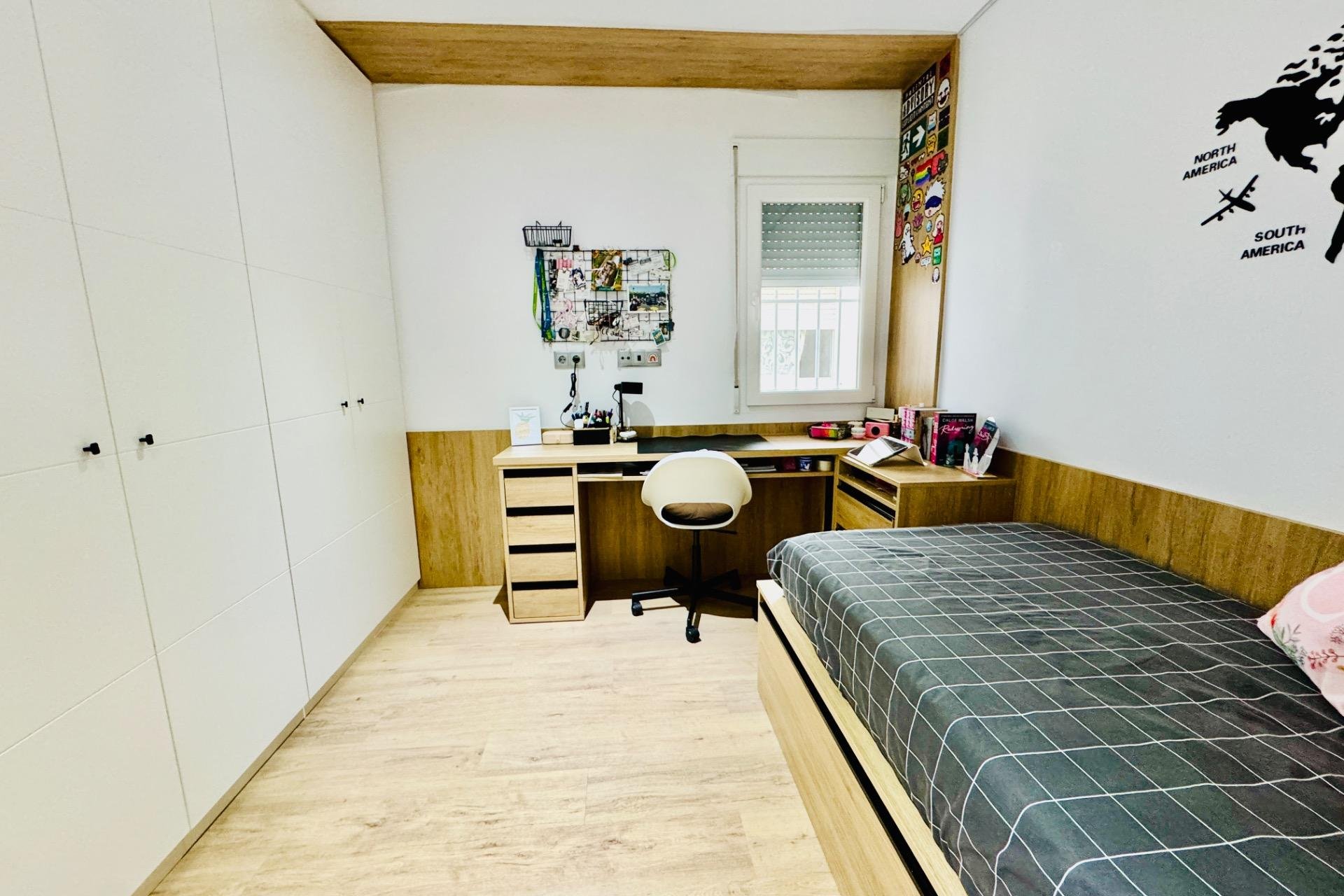 Revente - Appartement -
Pilar de la Horadada - Zona Pueblo