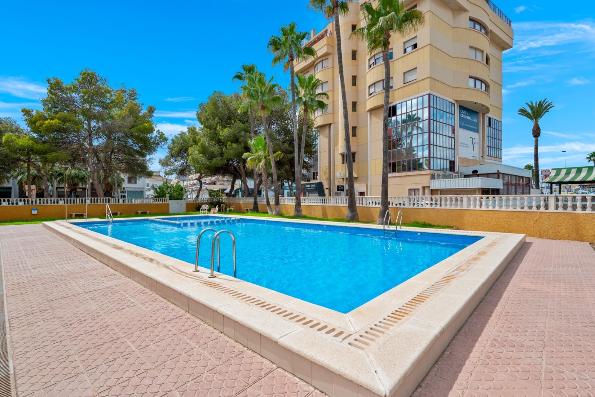Revente - Appartement -
Punta Prima - Costa Blanca