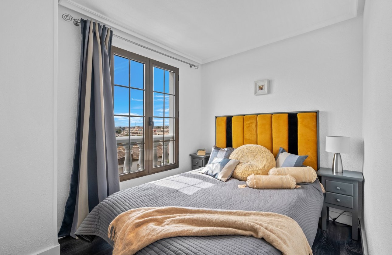 Revente - Appartement -
Punta Prima - Costa Blanca