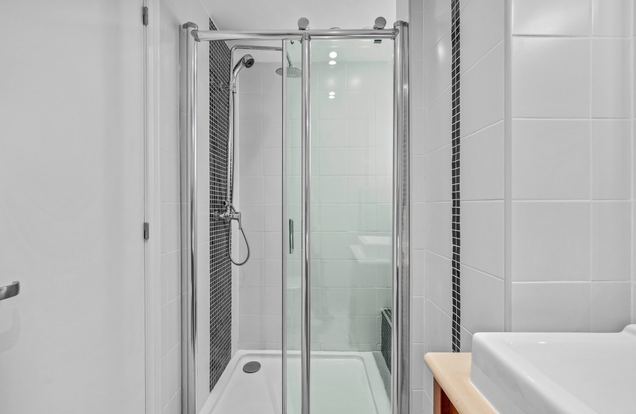 Revente - Appartement -
Punta Prima - Costa Blanca