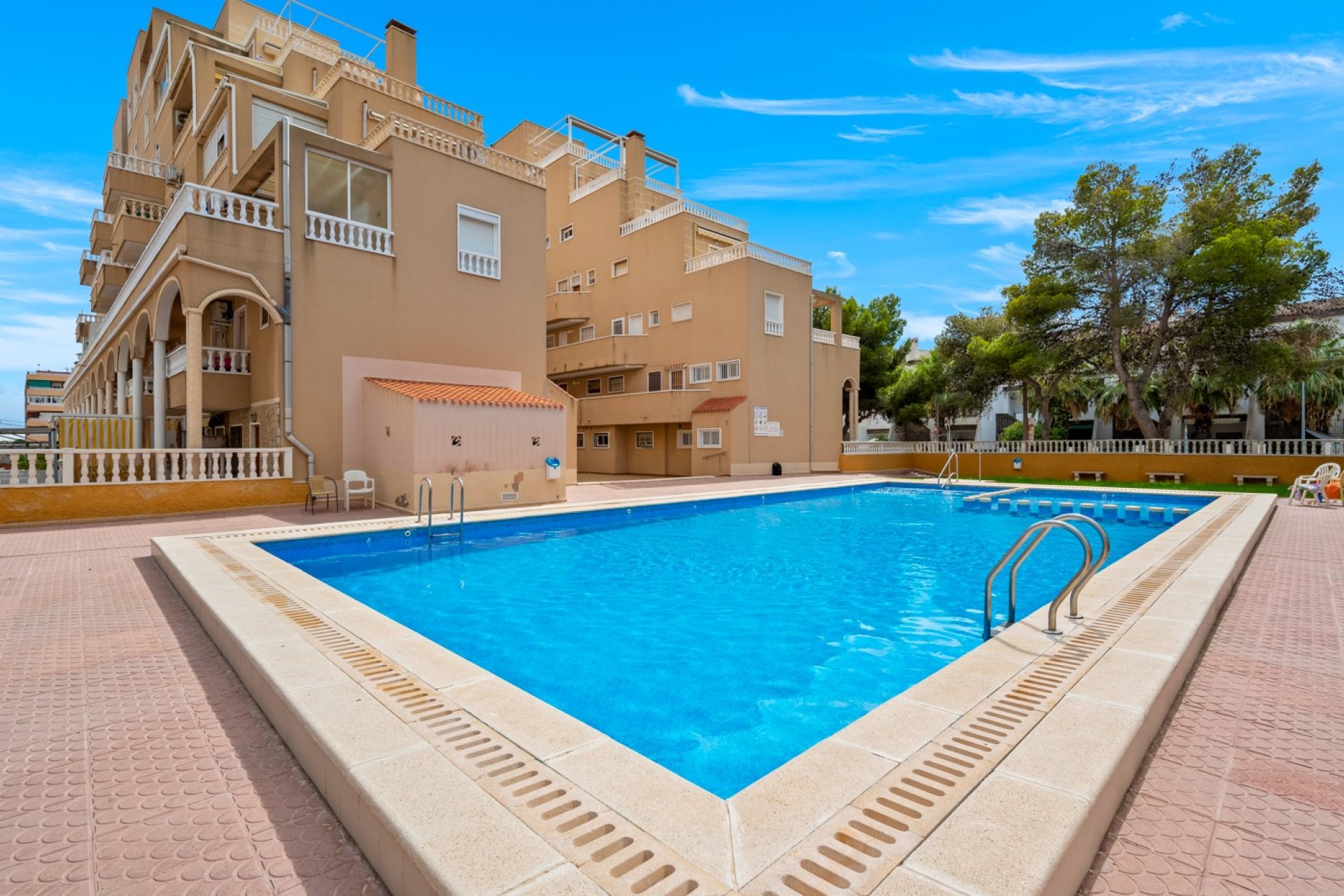 Revente - Appartement -
Punta Prima - Costa Blanca
