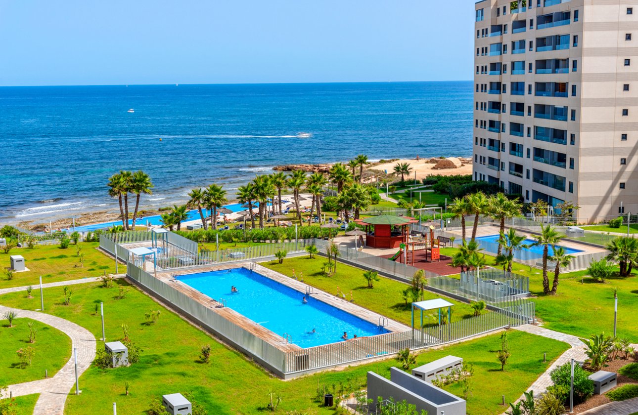 Revente - Appartement -
Punta Prima - Costa Blanca