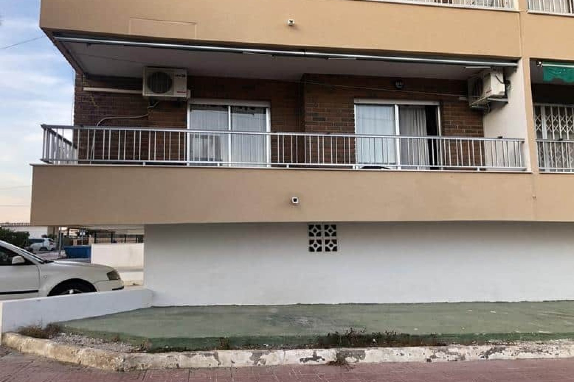 Revente - Appartement -
Punta Prima - Costa Blanca