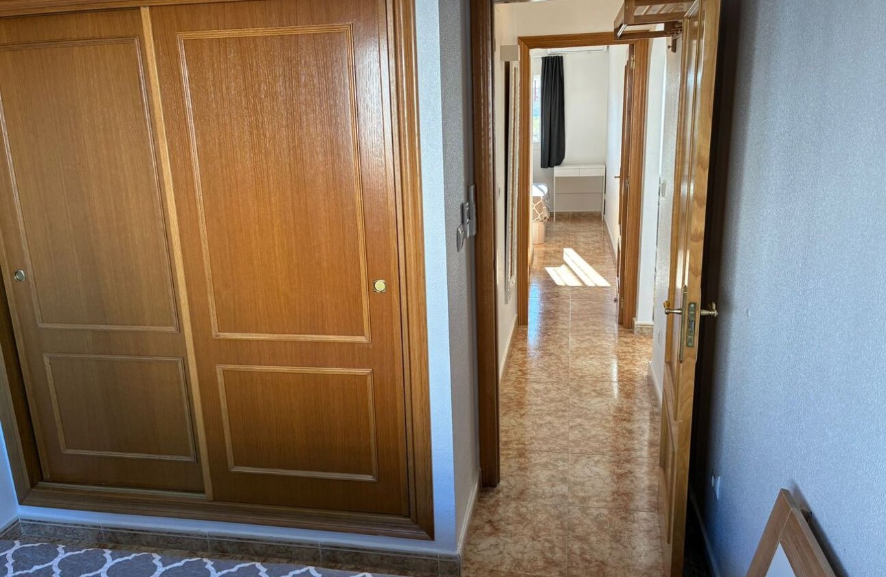 Revente - Appartement -
Punta Prima - Costa Blanca