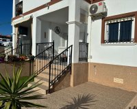 Revente - Appartement -
Punta Prima - Costa Blanca