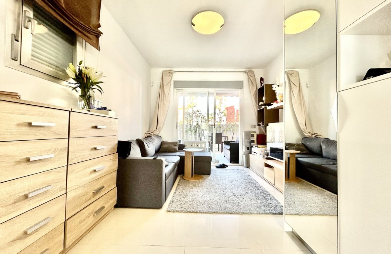 Revente - Appartement -
Punta Prima - Costa Blanca