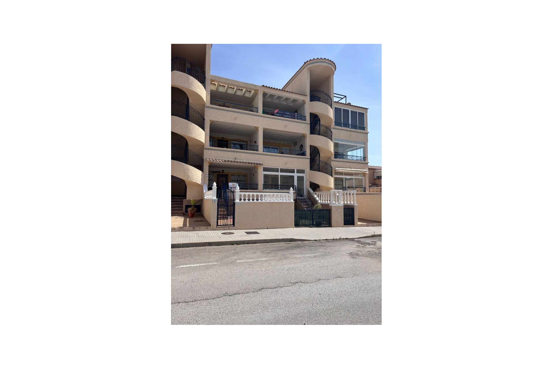 Revente - Appartement -
Punta Prima - Costa Blanca