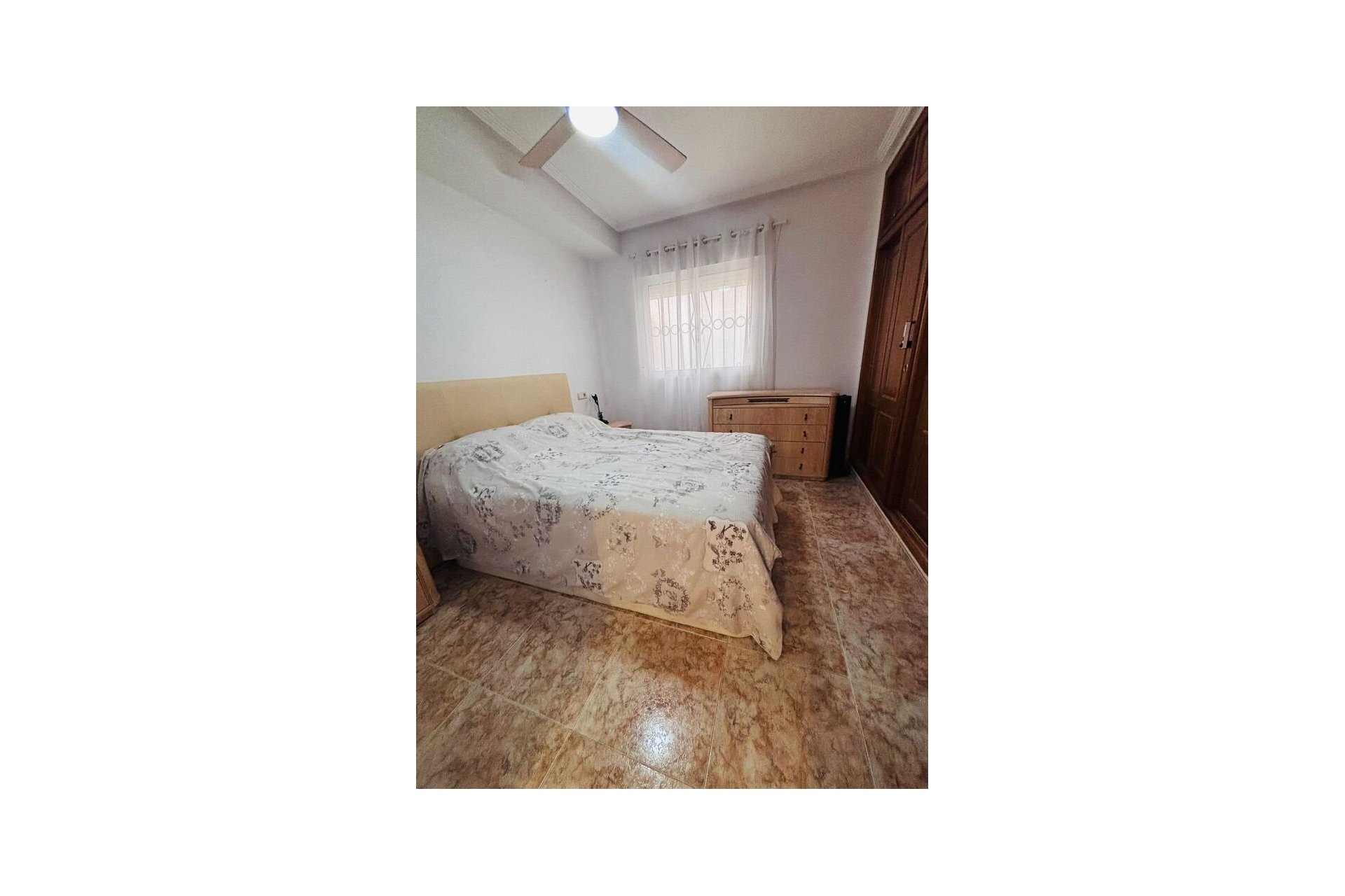 Revente - Appartement -
Punta Prima - Costa Blanca