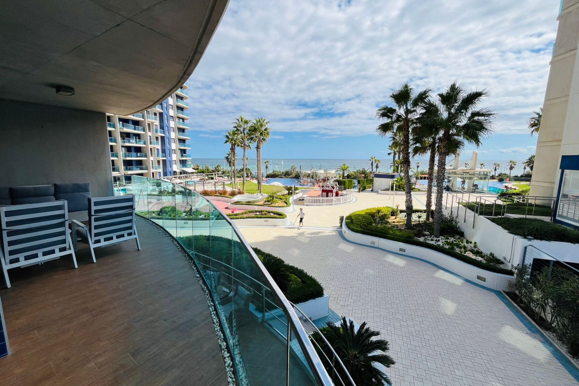 Revente - Appartement -
Punta Prima - Costa Blanca