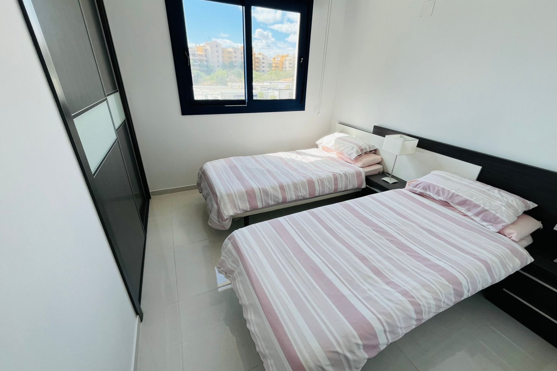 Revente - Appartement -
Punta Prima - Costa Blanca