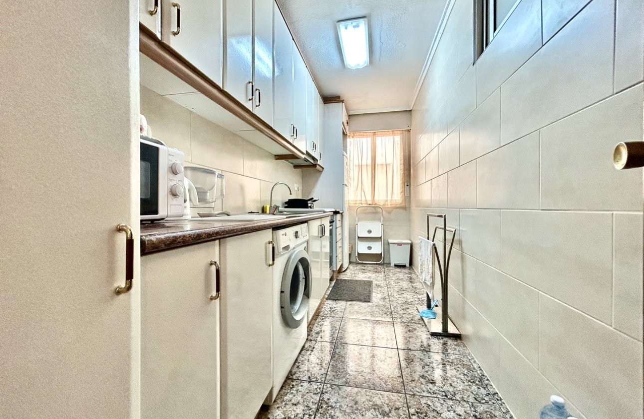 Revente - Appartement -
Punta Prima - Costa Blanca