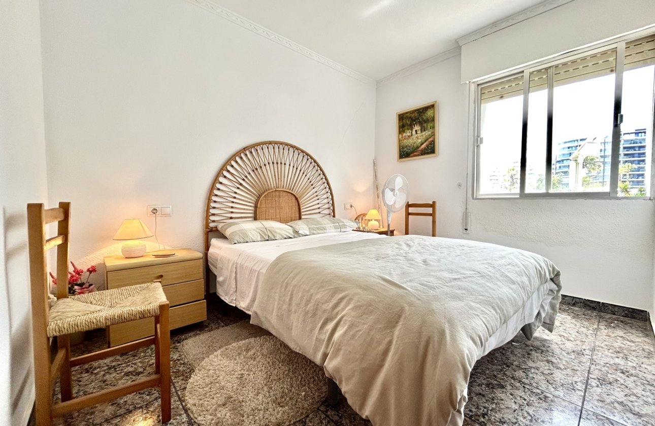 Revente - Appartement -
Punta Prima - Costa Blanca