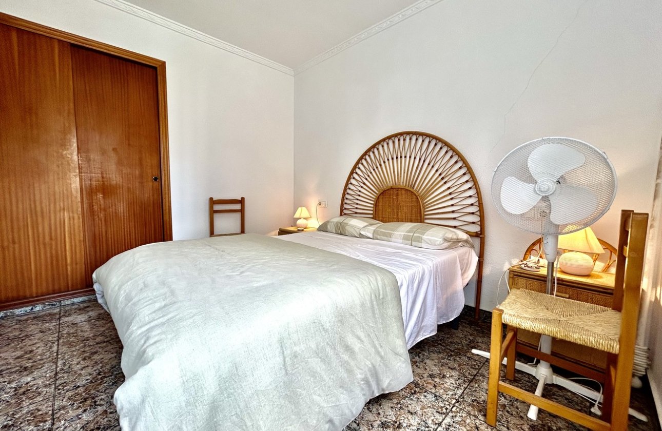 Revente - Appartement -
Punta Prima - Costa Blanca