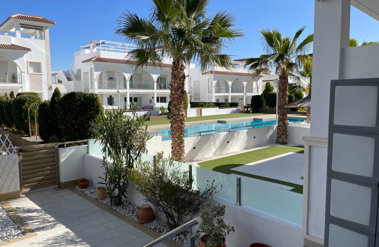 Revente - Appartement -
Rojales - Inland