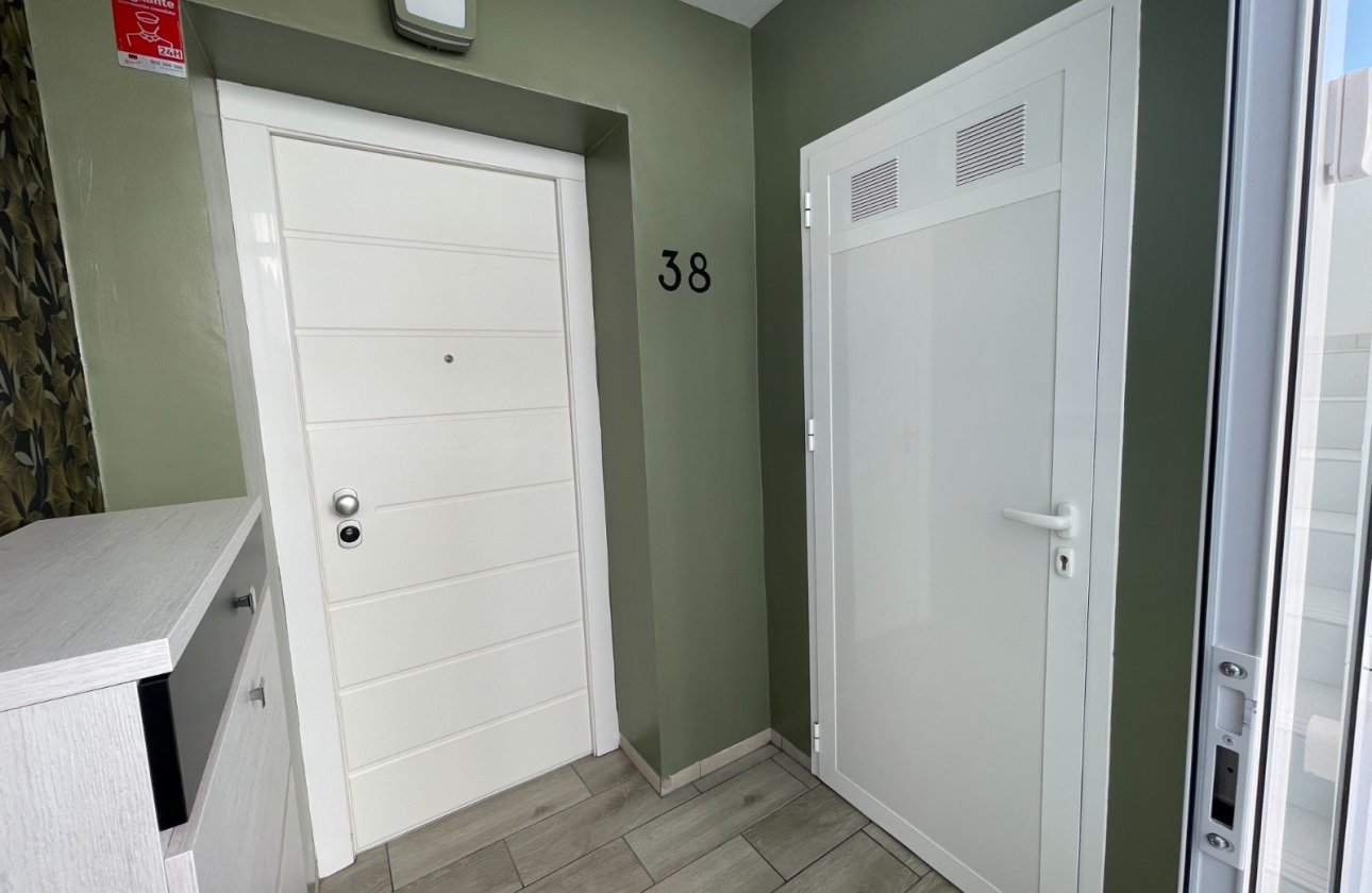 Revente - Appartement -
Rojales - Inland