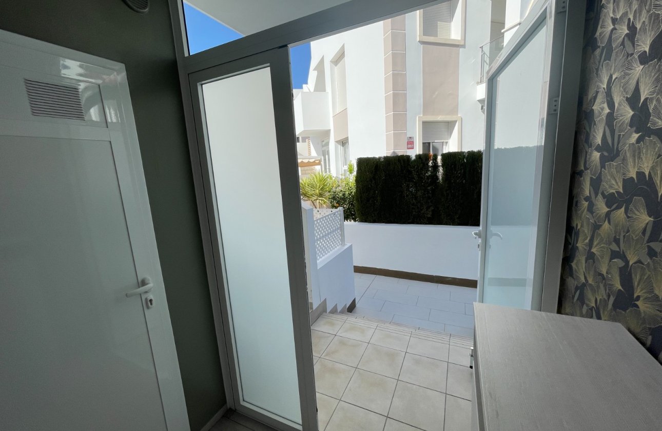 Revente - Appartement -
Rojales - Inland