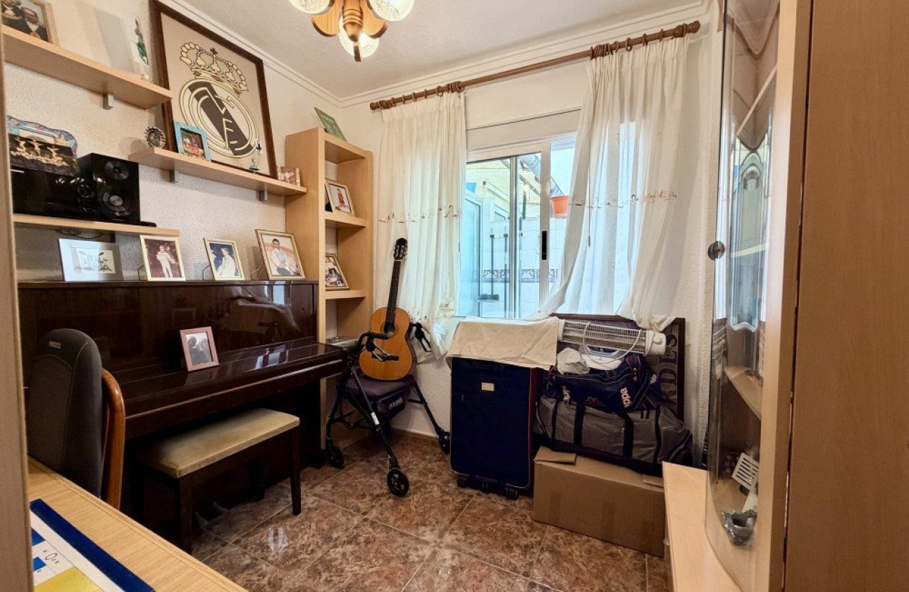 Revente - Appartement -
Rojales - Inland
