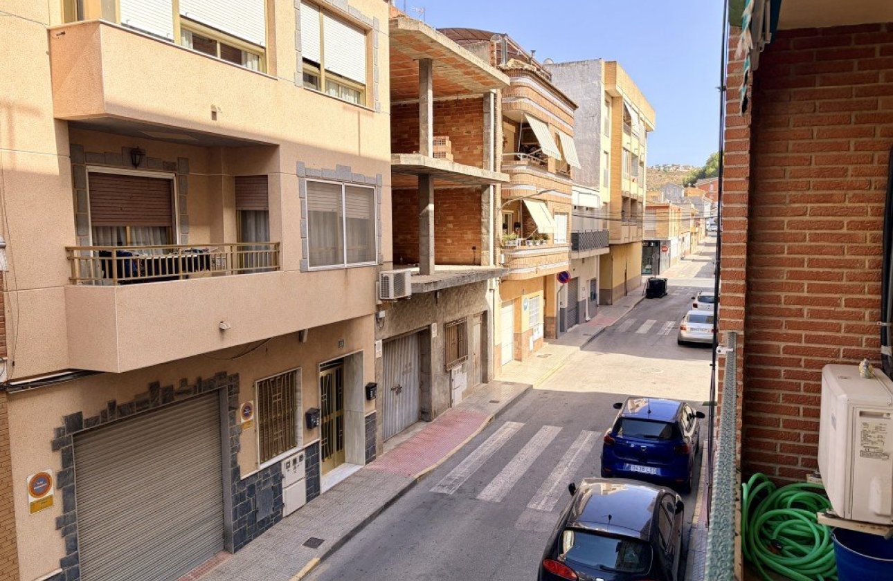 Revente - Appartement -
Rojales - Inland