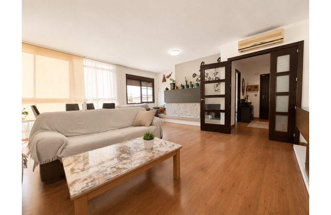 Revente - Appartement -
Rojales - Inland
