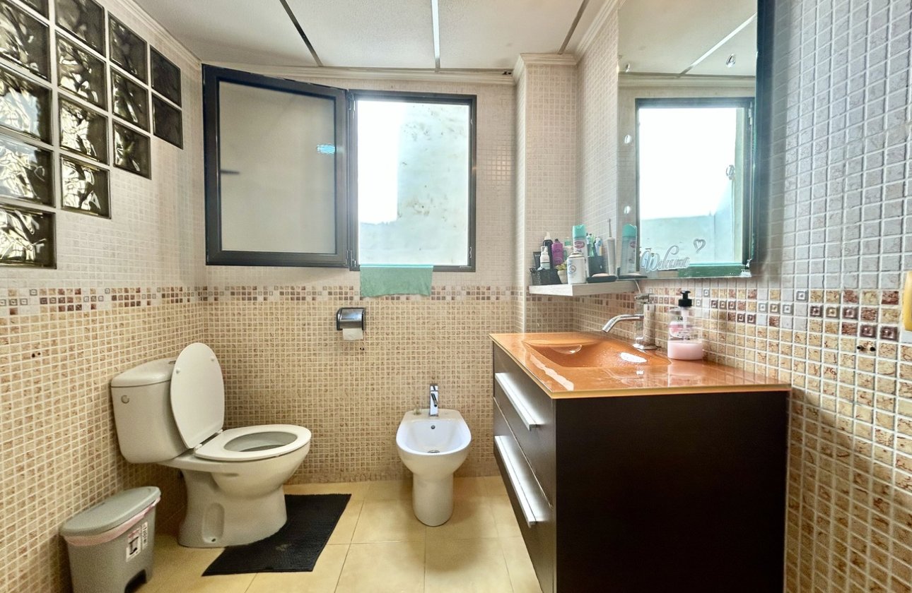 Revente - Appartement -
Rojales - Inland
