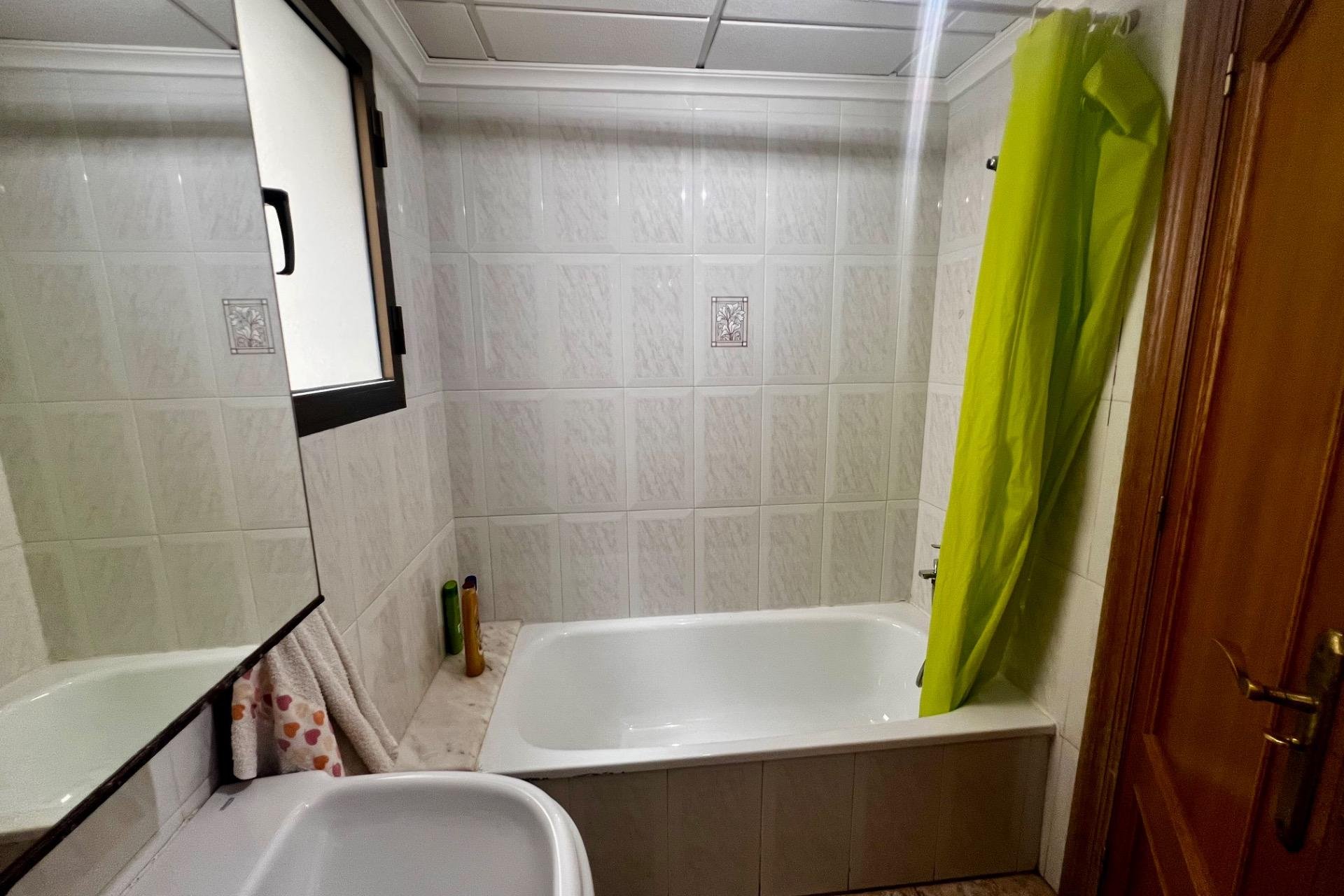 Revente - Appartement -
Rojales