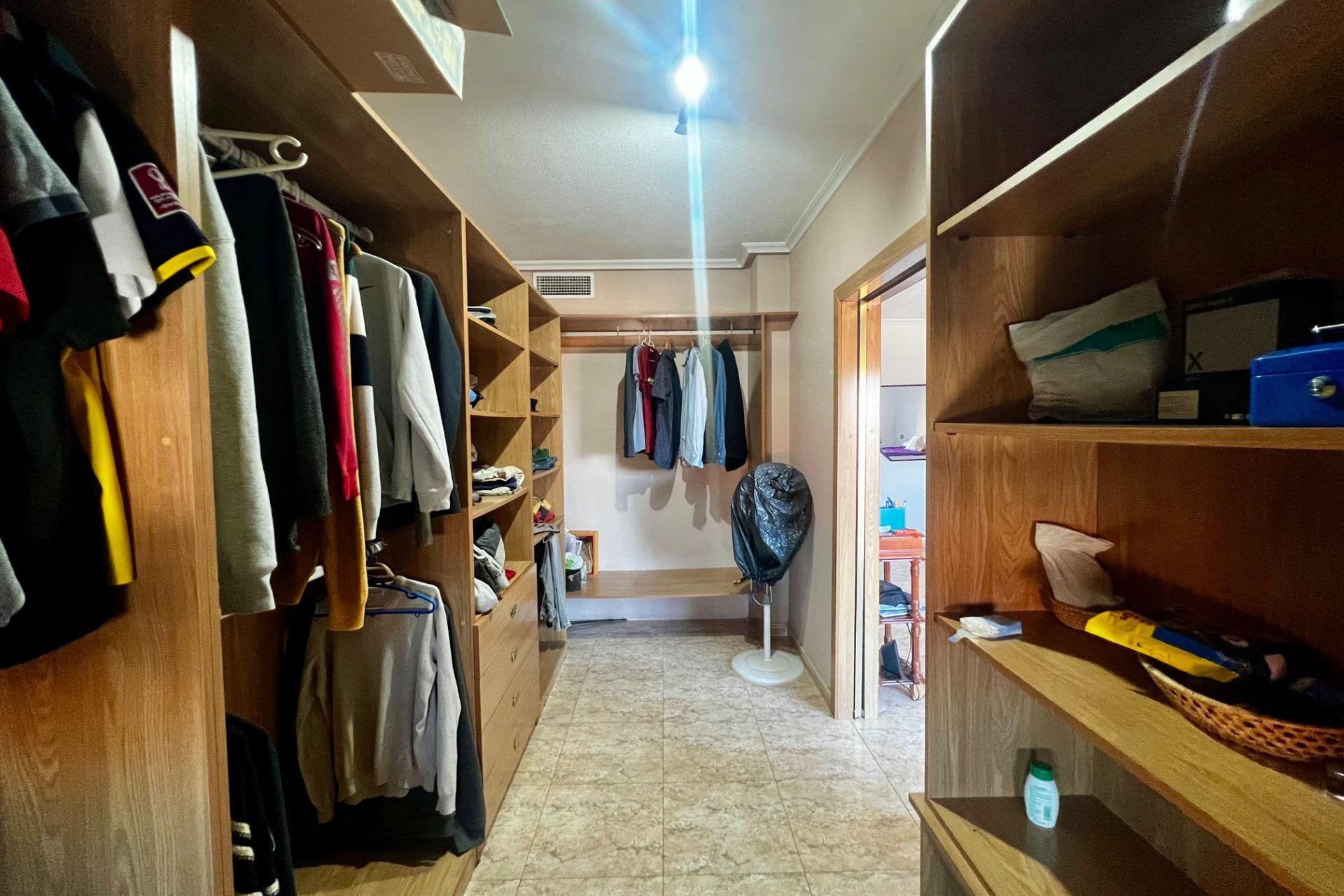 Revente - Appartement -
Rojales