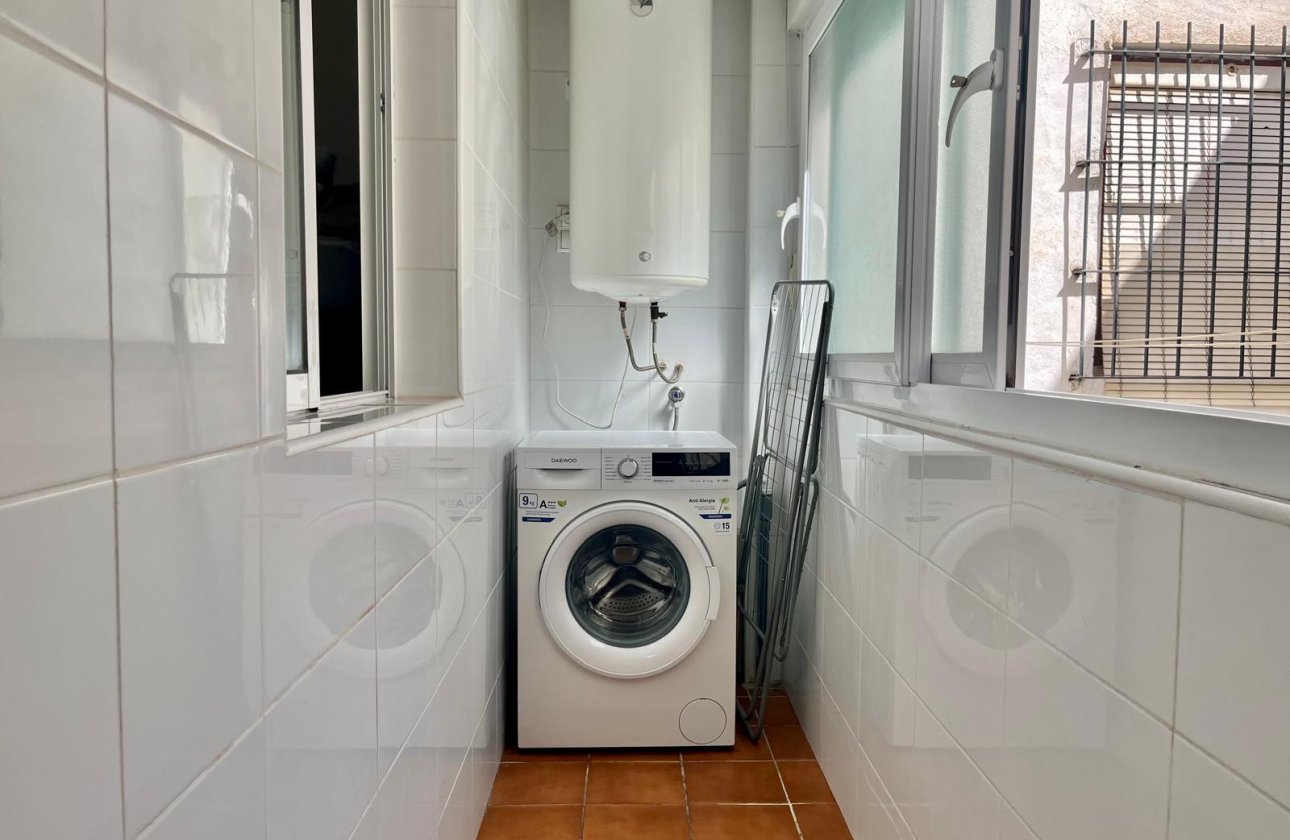 Revente - Appartement -
Rojales