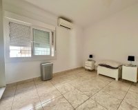 Revente - Appartement -
Rojales