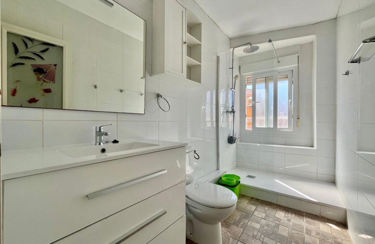 Revente - Appartement -
Rojales