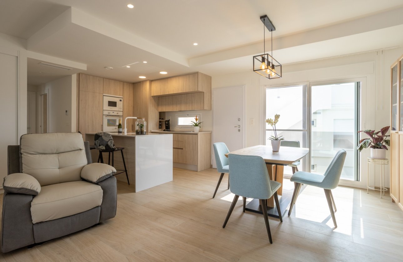 Revente - Appartement -
San Miguel de Salinas - Inland