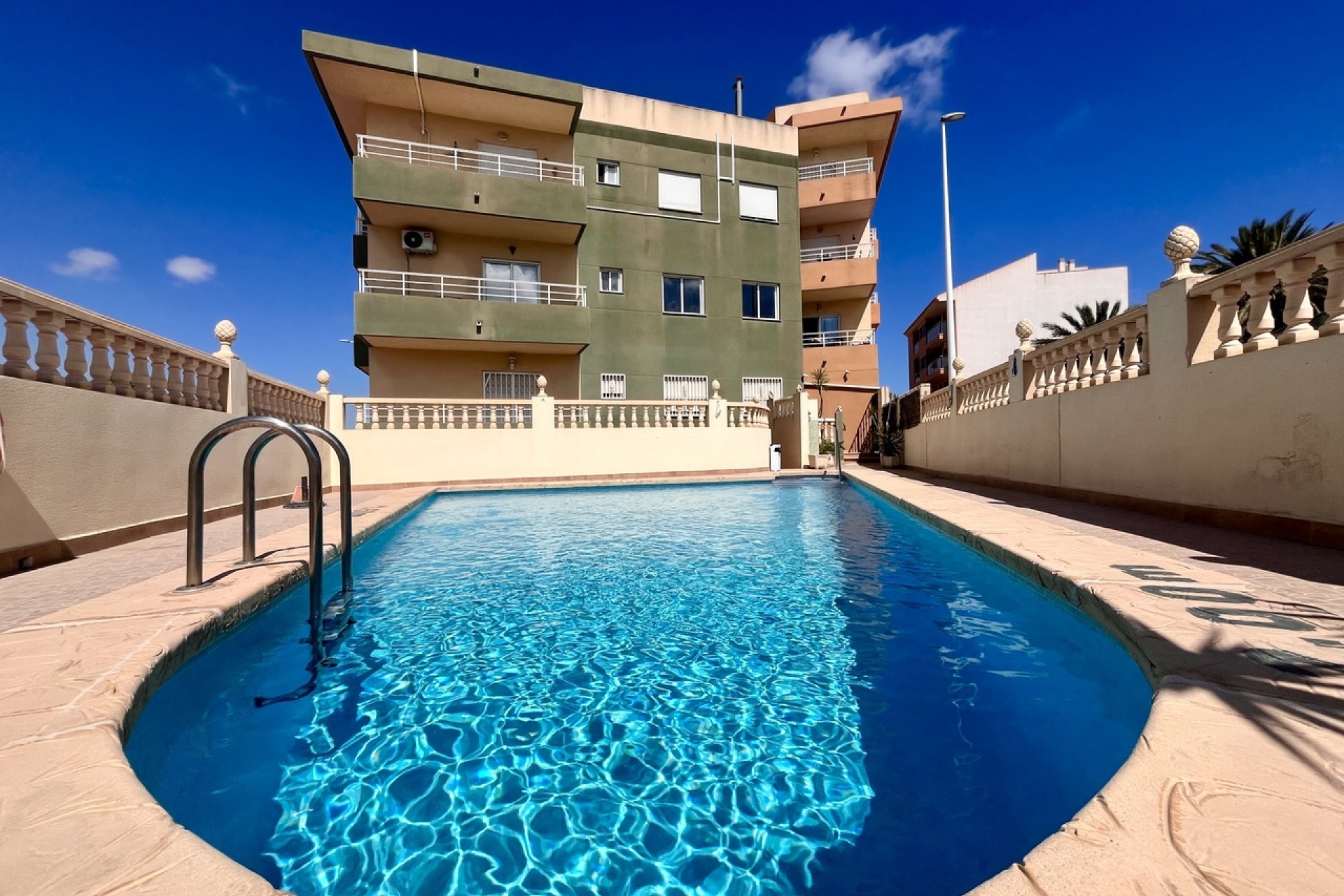 Revente - Appartement -
San Miguel de Salinas - Inland