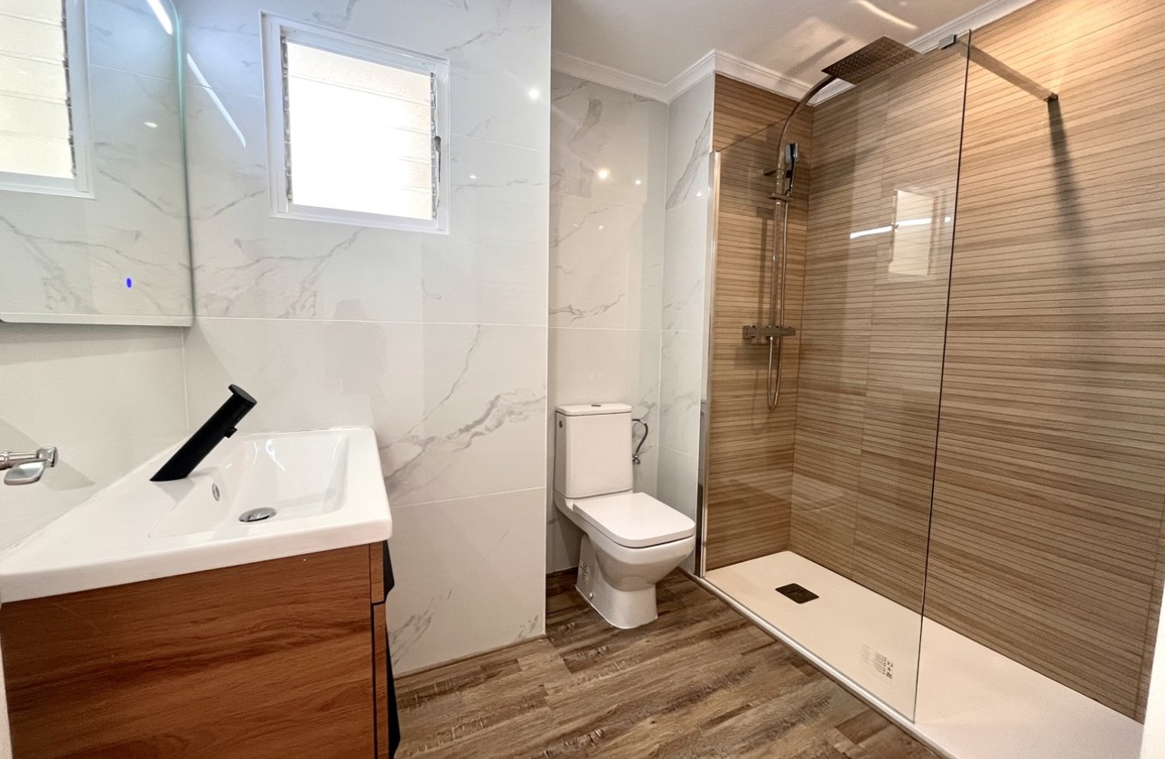 Revente - Appartement -
San Miguel de Salinas - Inland