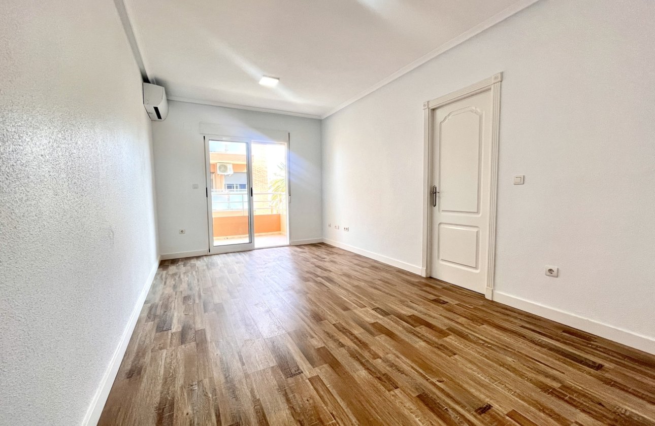 Revente - Appartement -
San Miguel de Salinas - Inland
