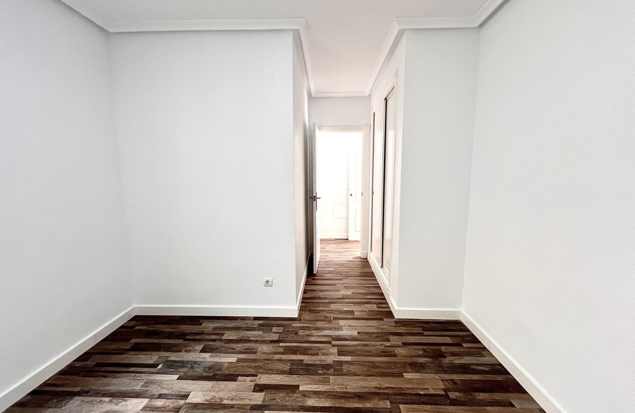 Revente - Appartement -
San Miguel de Salinas - Inland