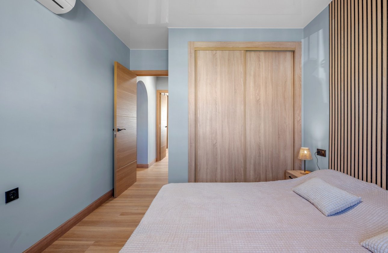 Revente - Appartement -
San Miguel de Salinas - Inland