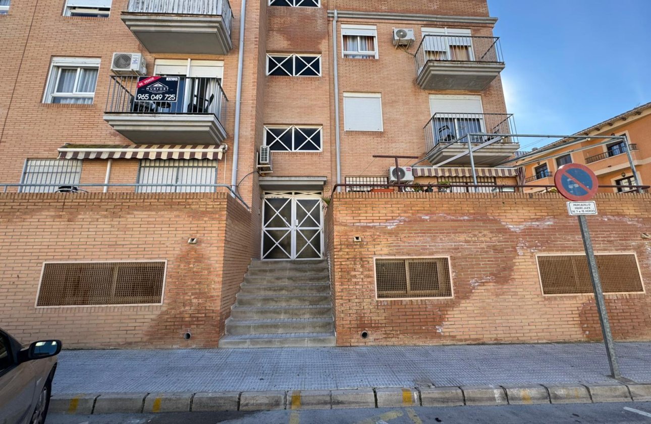 Revente - Appartement -
San Miguel de Salinas - Inland