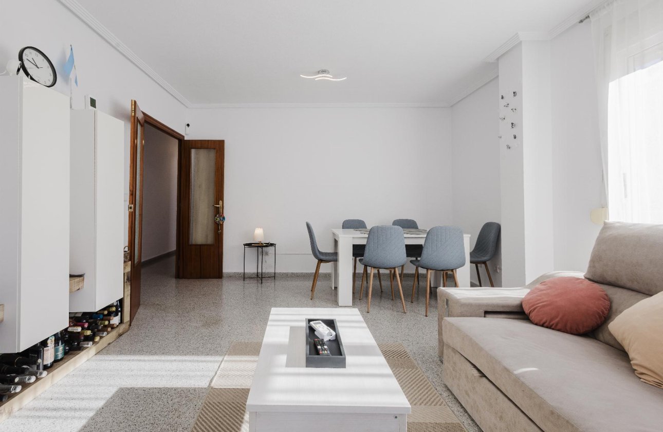 Revente - Appartement -
San Miguel de Salinas - Inland