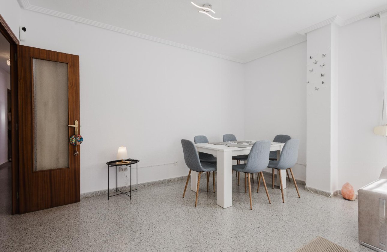 Revente - Appartement -
San Miguel de Salinas - Inland