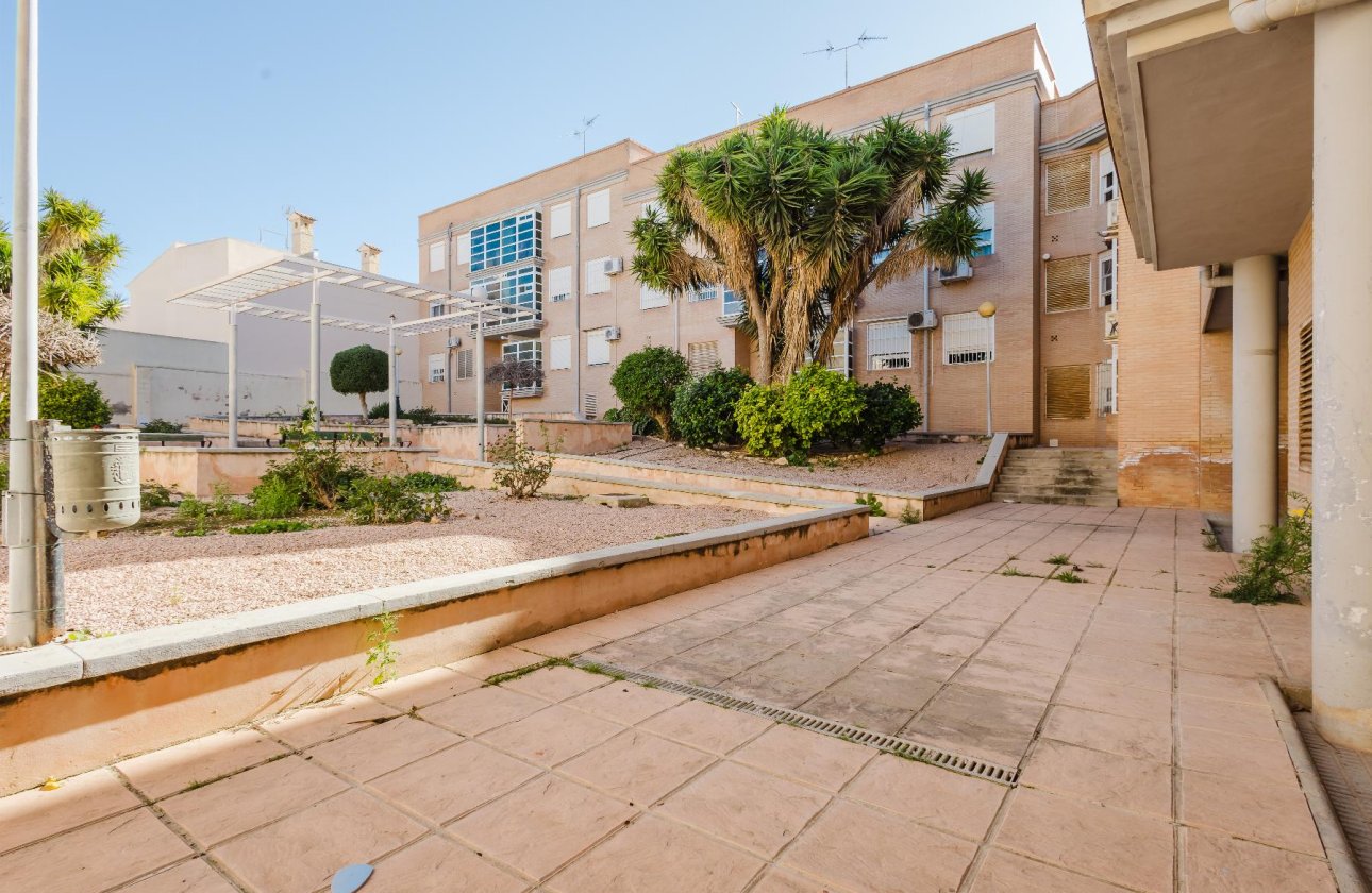 Revente - Appartement -
San Miguel de Salinas - Inland