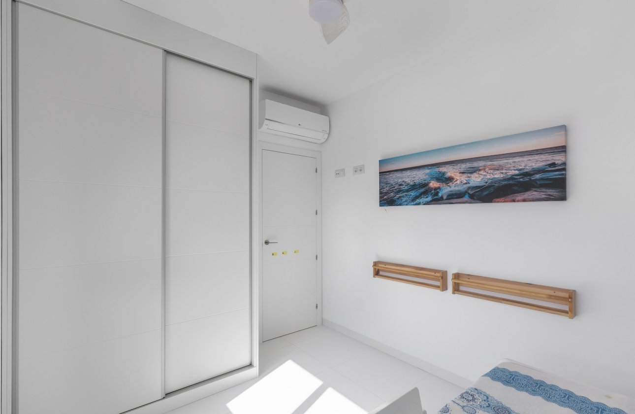 Revente - Appartement -
San Miguel de Salinas - Inland