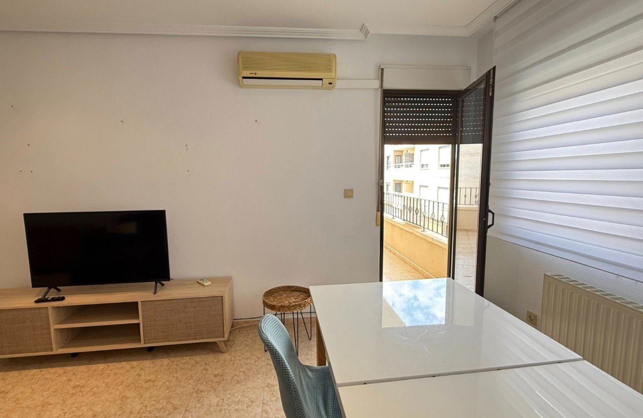 Revente - Appartement -
San Miguel de Salinas - Inland