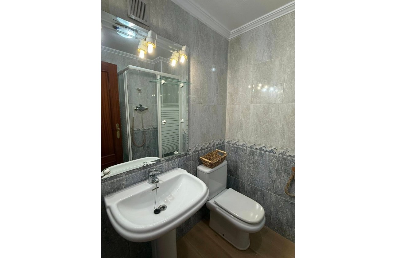 Revente - Appartement -
San Miguel de Salinas - Inland